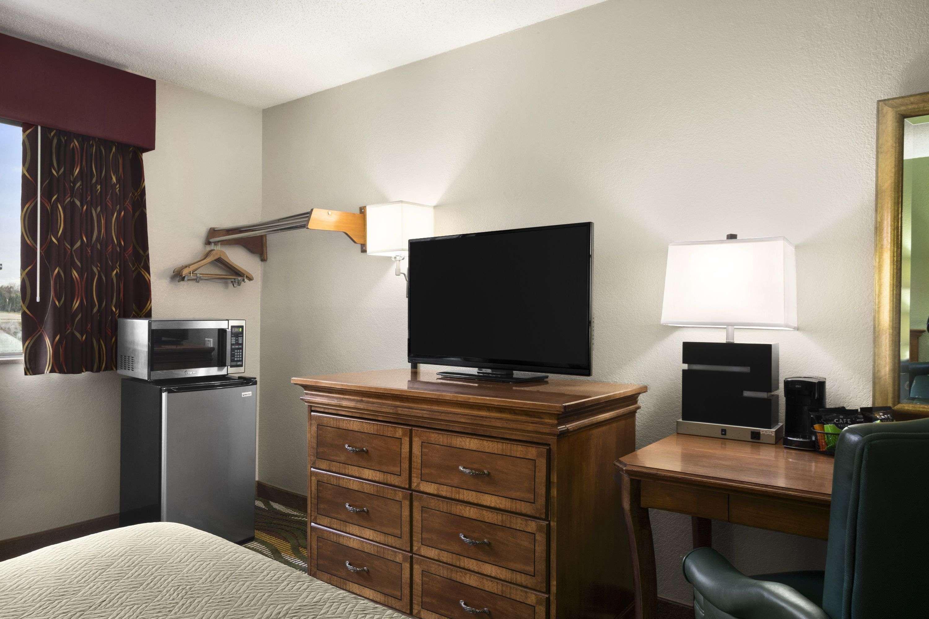 Travelodge By Wyndham Battle Creek Eksteriør billede